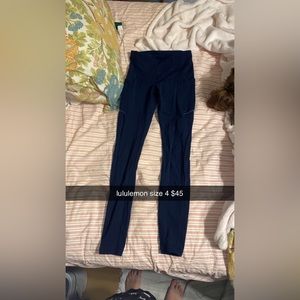 lululemon leggings size 4 in good condition
